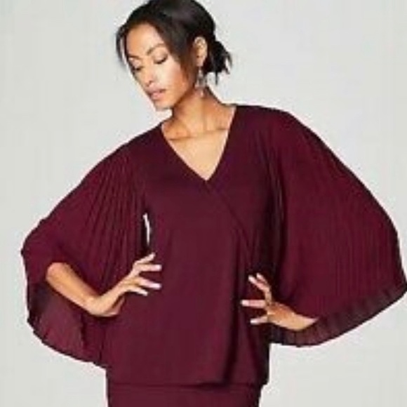 J. Jill Tops - NWT: J. Jill Pleated-Sleeve top. Size Large.